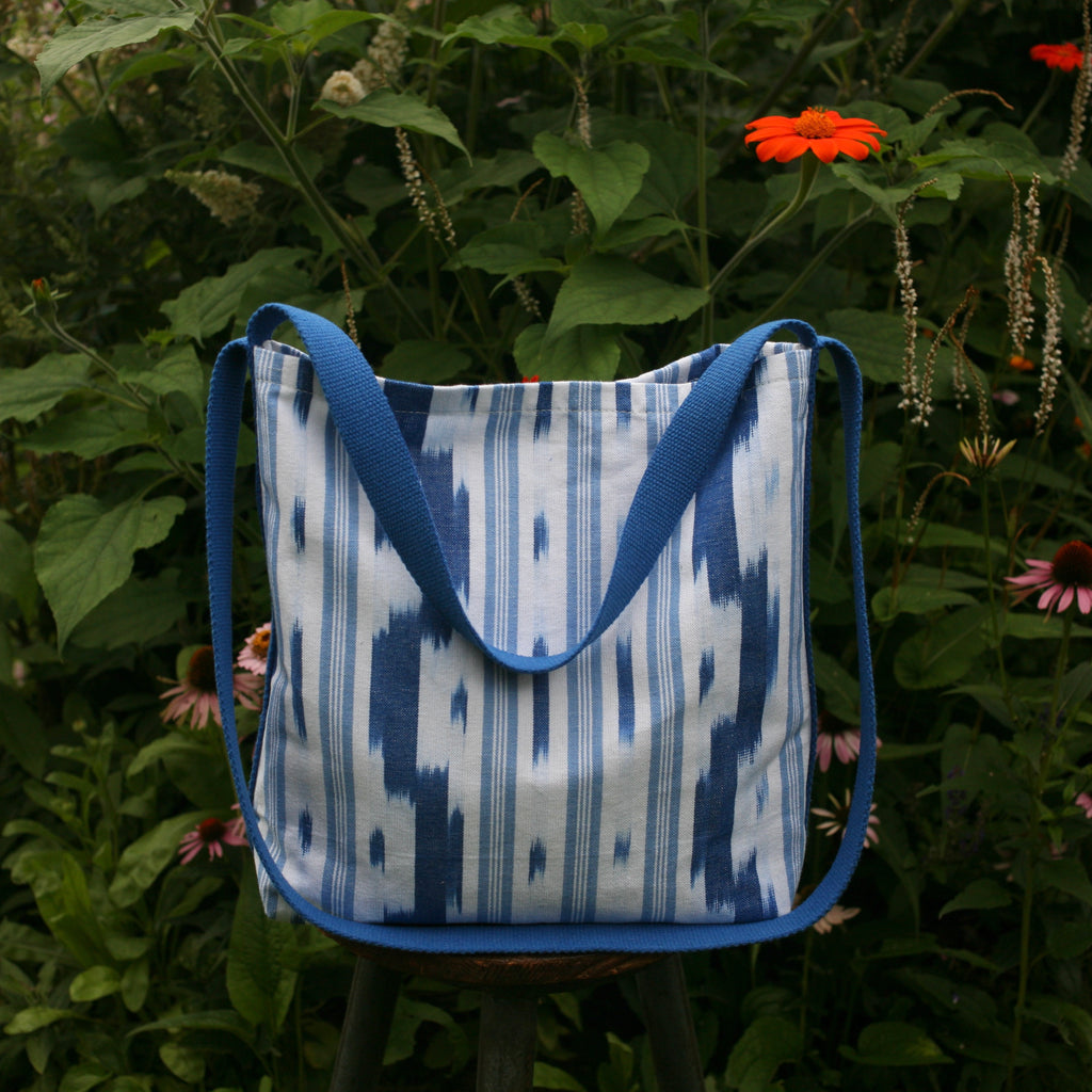 lexbender- multifunktionale Stofftasche Blau / Weiß in Berlin kaufen