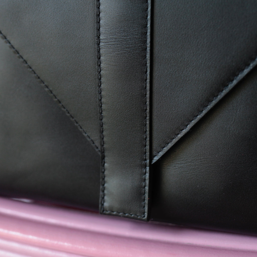 alexbender- Handtasche Envelope echt Leder Schwarz in Berlin kaufen