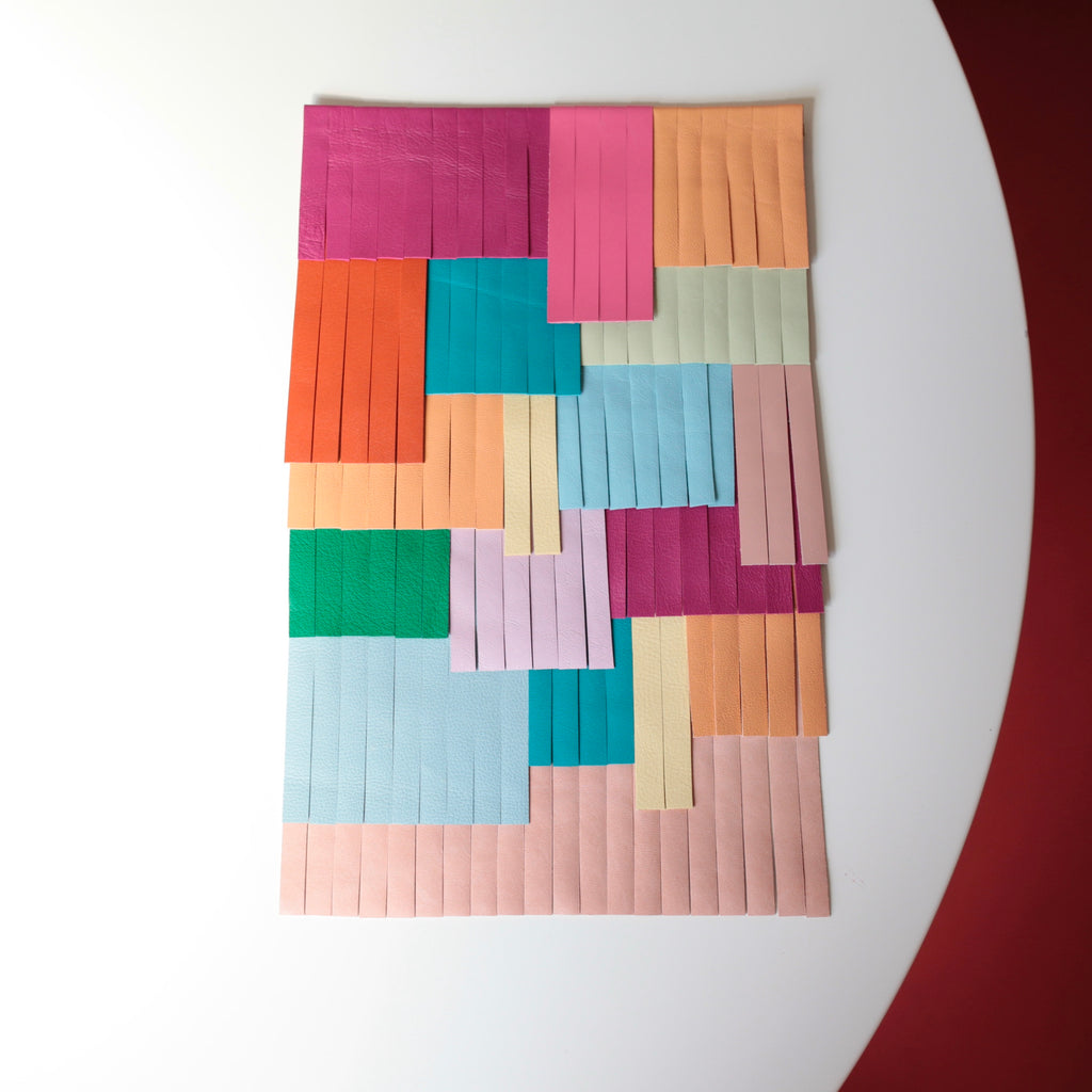 alexbender- Hanggemachter Wandteppich Upcycling Einzelstück aus Lederresten Bunt - in Berlin kaufen