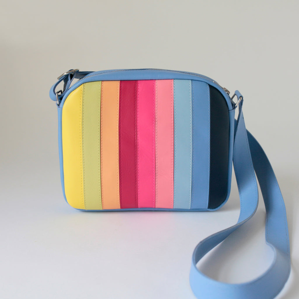 alexbender- Schultertasche Zip M echt Leder Bunt in Berlin kaufen