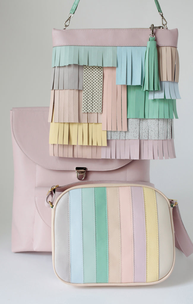alexbender- Schultertasche Zip M echt Leder Bunt Pastell in Berlin kaufen