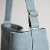 alexbender- Bucket Bag echt Leder Taubenblau in Berlin kaufen